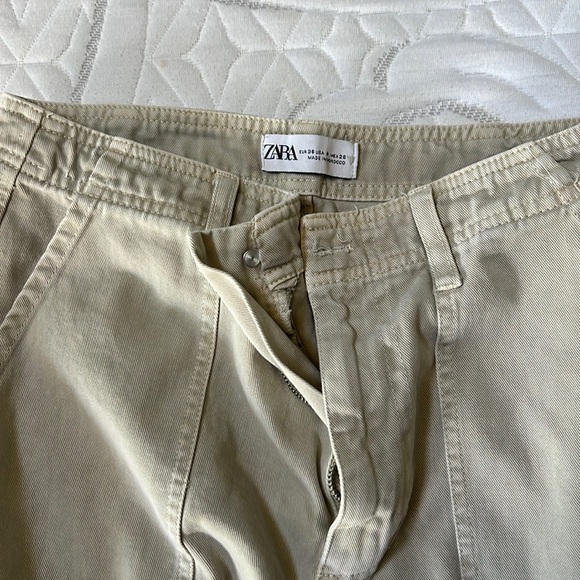 Zara carpenter high rise - Picture 1 of 2